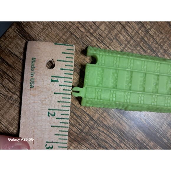 Thomas & Friends 2010 Green Train tracks Lot of 8 - Picture 15 of 15